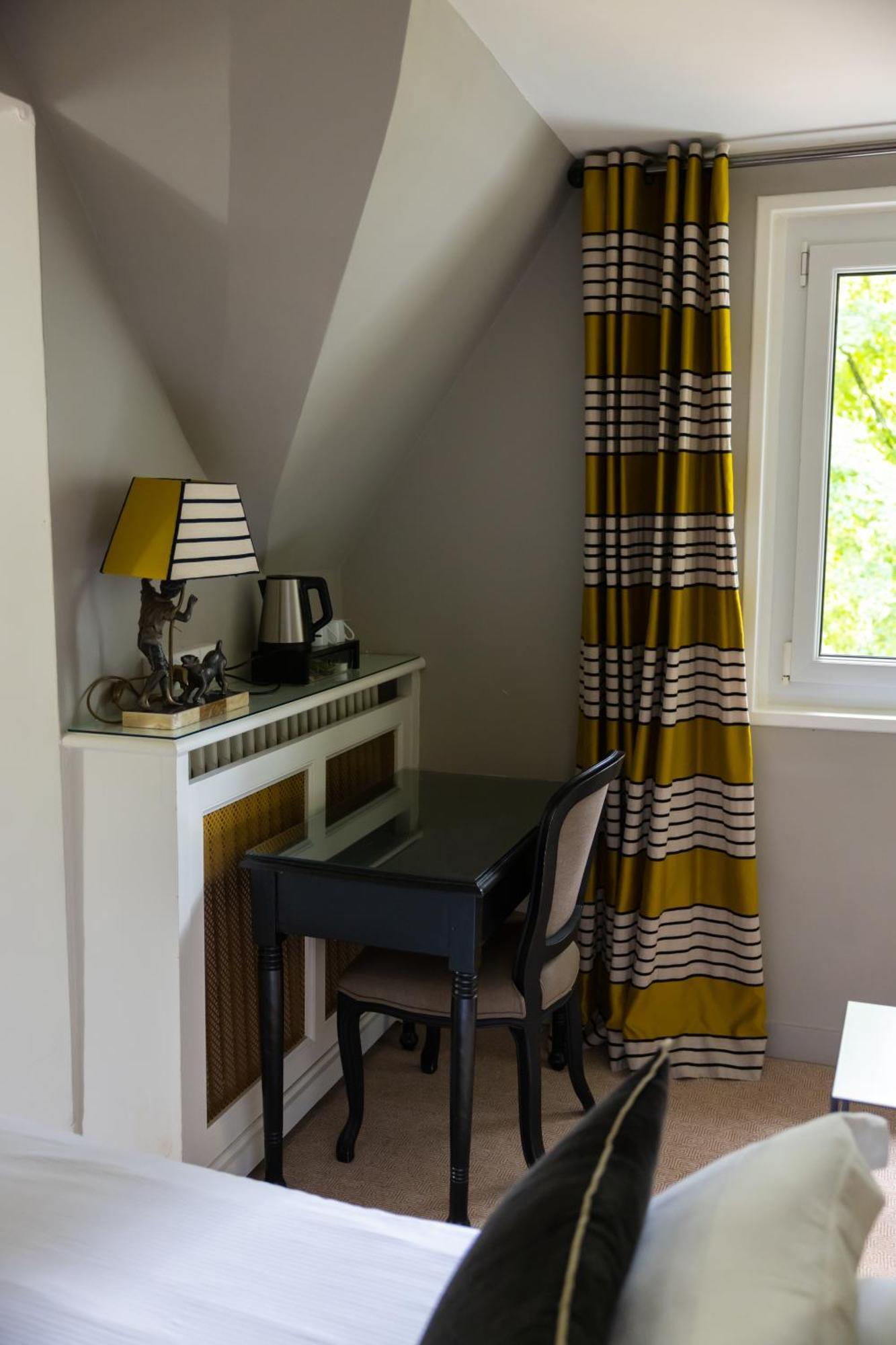 Domaine De La Tortiniere Hotel Veigne ภายนอก รูปภาพ